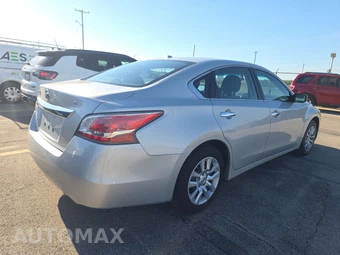 2015 Nissan Altima 2.5 S – miniatura 4