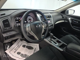 2015 Nissan Altima 2.5 S - miniatura 11