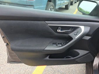 2015 Nissan Altima 2.5 S – miniatura 9