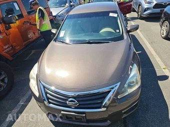 2015 Nissan Altima 2.5 S – miniatura 2