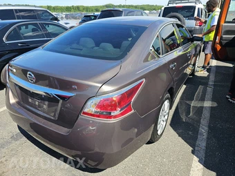 2015 Nissan Altima 2.5 S – miniatura 4