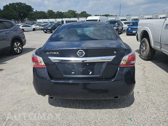 2015 Nissan Altima 2.5 S - miniatura 5