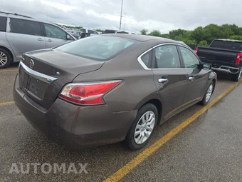 2015 Nissan Altima 2.5 S – miniatura 4