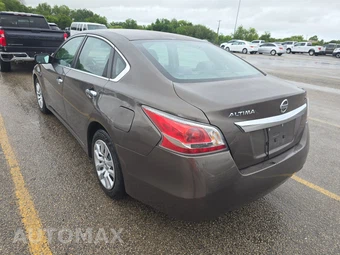2015 Nissan Altima 2.5 S – miniatura 6