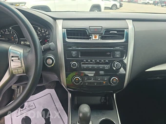 2015 Nissan Altima 2.5 S – miniatura 11