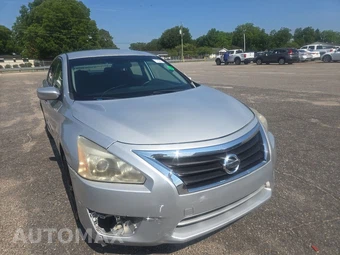 2015 Nissan Altima 2.5 S - miniatura 2
