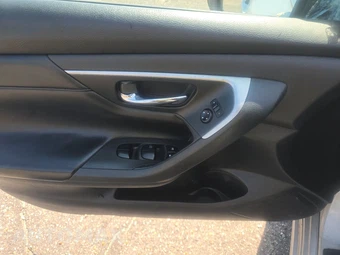 2015 Nissan Altima 2.5 S - miniatura 9