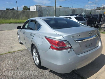 2015 Nissan Altima 2.5 SV – miniatura 2