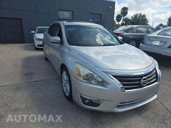 2015 Nissan Altima 2.5 SV – miniatura 4