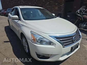 2015 Nissan Altima 2.5 SV – miniatura 4