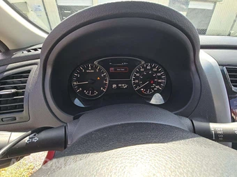 2015 Nissan Altima 2.5 SV - miniatura 9