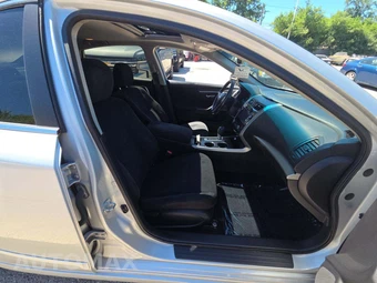 2015 Nissan Altima 2.5 SV - miniatura 18