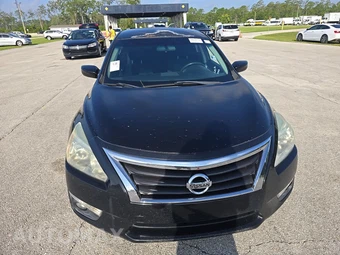 2015 Nissan Altima 2.5 SV – miniatura 2