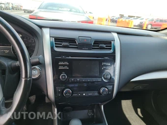 2015 Nissan Altima 2.5 SV – miniatura 11