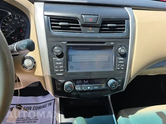 2015 Nissan Altima 2.5 SV – miniatura 11