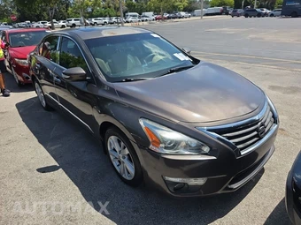 2015 Nissan Altima 2.5 SV – miniatura 3
