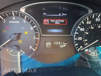 2015 Nissan Altima 2.5 SV - miniatura 12
