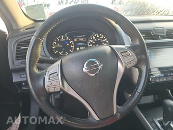 2015 Nissan Altima 2.5 SV – miniatura 10