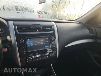 2015 Nissan Altima 2.5 SV – miniatura 11