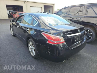 2015 Nissan Altima 2.5 SV – miniatura 2