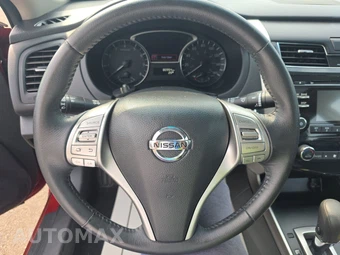2015 Nissan Altima 2.5 SV – miniatura 10