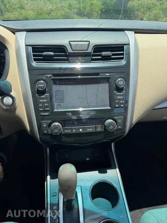 2015 Nissan Altima 2.5 SV - miniatura 9