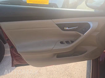 2015 Nissan Altima 2.5 SV – miniatura 9
