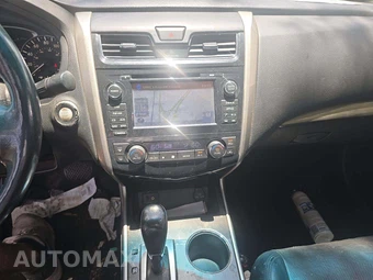 2015 Nissan Altima 3.5 SL – miniatura 10