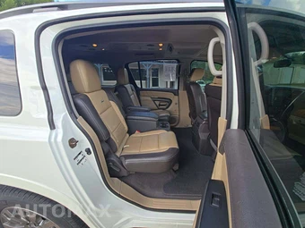 2015 Nissan Armada Platinum – miniatura 14