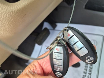 2015 Nissan Armada Platinum - miniatura 18