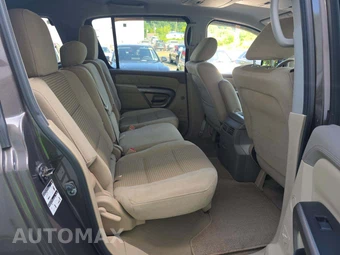 2015 Nissan Armada SV - miniatura 17