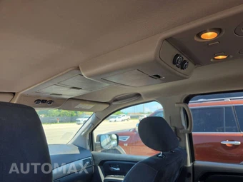 2015 Nissan Armada SV - miniatura 10