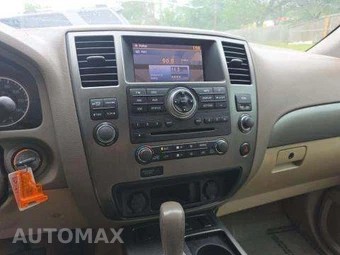 2015 Nissan Armada SV – miniatura 10