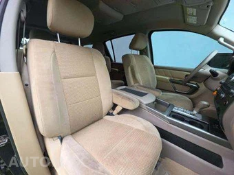 2015 Nissan Armada SV – miniatura 19