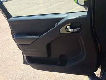 2015 Nissan Frontier PRO-4X Crew Cab Medium Bed - miniatura 9