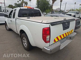 2015 Nissan Frontier S Extended Cab Medium Bed – miniatura 2