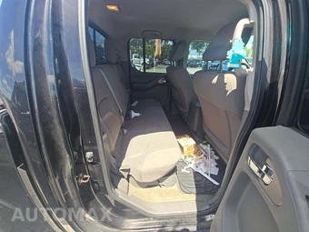 2015 Nissan Frontier SV Crew Cab Medium Bed – miniatura 16