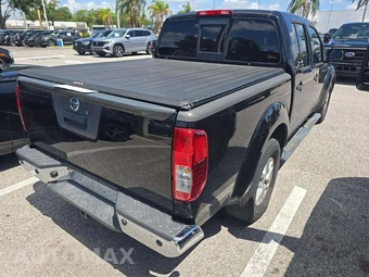 2015 Nissan Frontier SV Crew Cab Medium Bed – miniatura 3