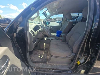 2015 Nissan Frontier SV Crew Cab Medium Bed – miniatura 6