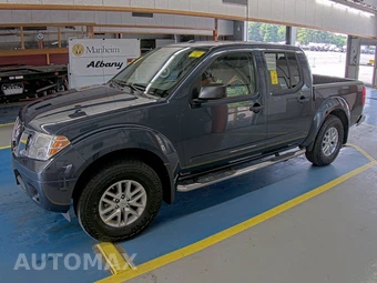 2015 Nissan Frontier SV Crew Cab Medium Bed