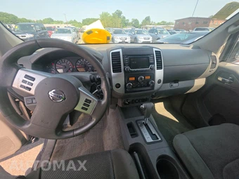 2015 Nissan Frontier SV Crew Cab Medium Bed – miniatura 11