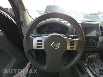 2015 Nissan Frontier SV Crew Cab Medium Bed - miniatura 10