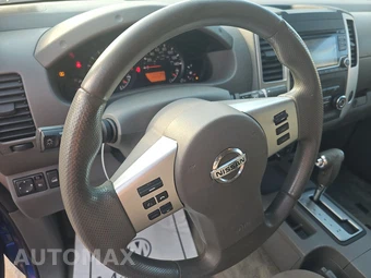 2015 Nissan Frontier SV Crew Cab Medium Bed – miniatura 10