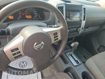 2015 Nissan Frontier SV Crew Cab Medium Bed – miniatura 11