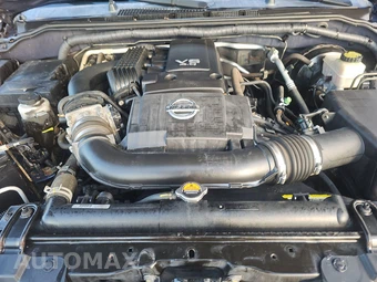 2015 Nissan Frontier SV Crew Cab Medium Bed – miniatura 15