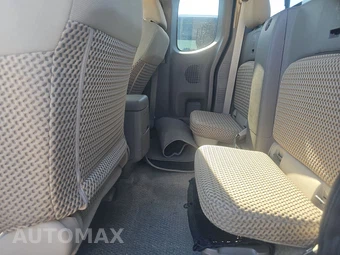 2015 Nissan Frontier SV Extended Cab Medium Bed – miniatura 13