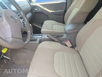 2015 Nissan Frontier SV Extended Cab Medium Bed – miniatura 7