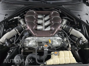 2015 Nissan GT-R Premium - miniatura 15