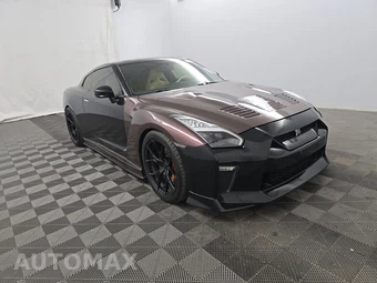 2015 Nissan GT-R Premium - miniatura 3