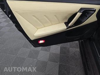 2015 Nissan GT-R Premium - miniatura 9